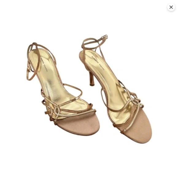 🍓3 for $45 - Nude & Gold Low/Mid Heel With Delicate Sequin Straps (9) - Picture 1 of 4